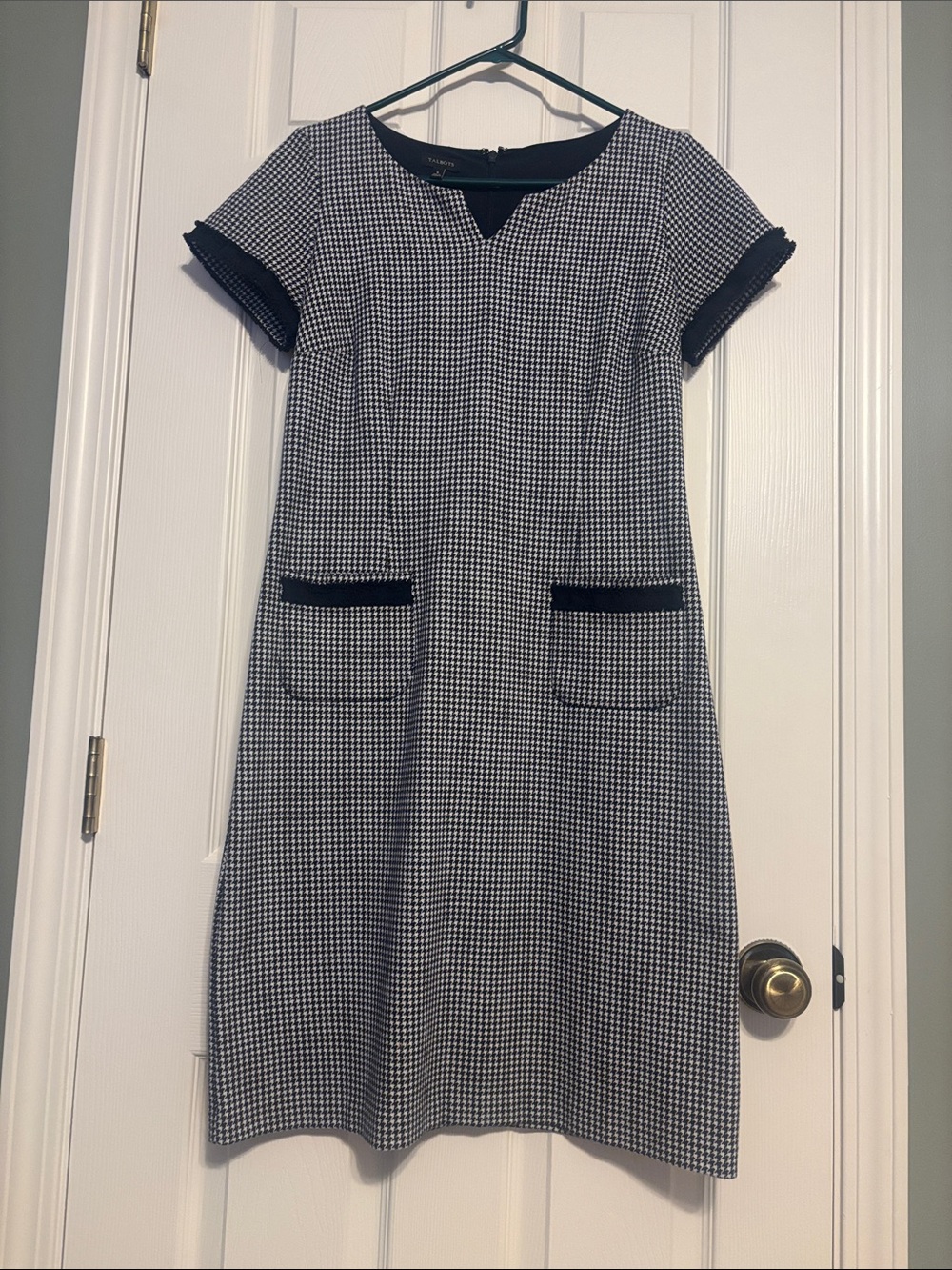 Talbots navy and White Houndstooth Midi Shift Dress